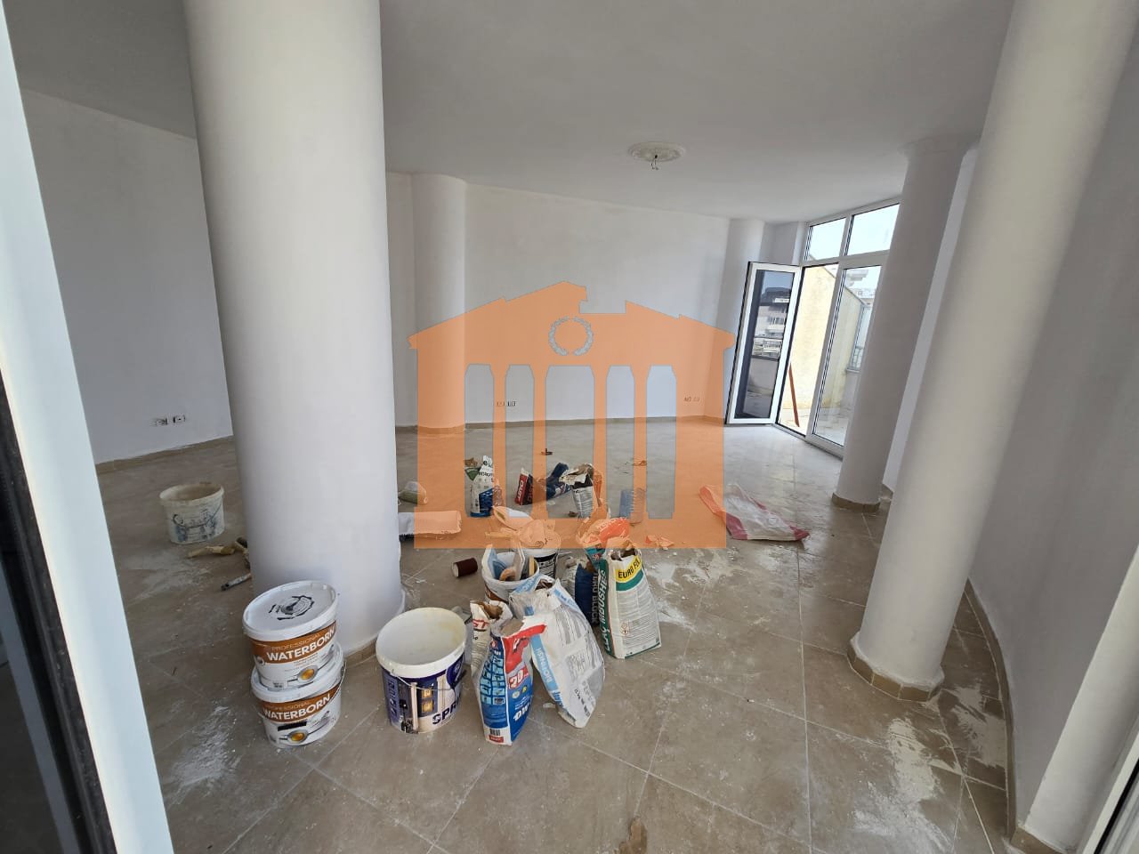 PAPAFINGO 3+1+2 WITH GARAGE FOR SALE!