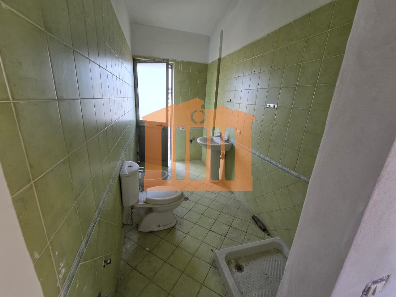 PAPAFINGO 3+1+2 WITH GARAGE FOR SALE!