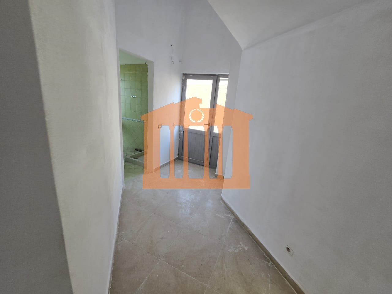 PAPAFINGO 3+1+2 WITH GARAGE FOR SALE!