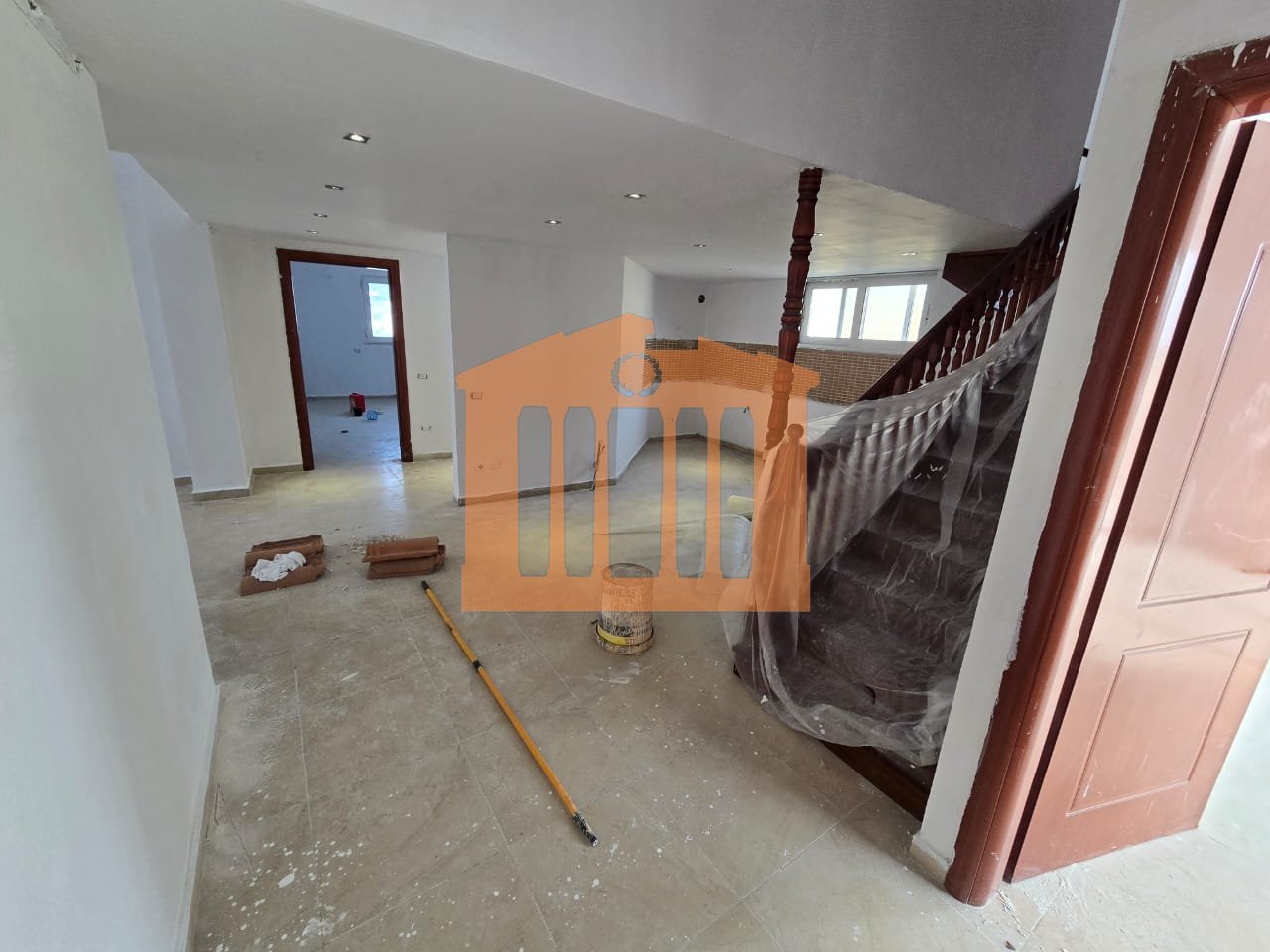 PAPAFINGO 3+1+2 WITH GARAGE FOR SALE!