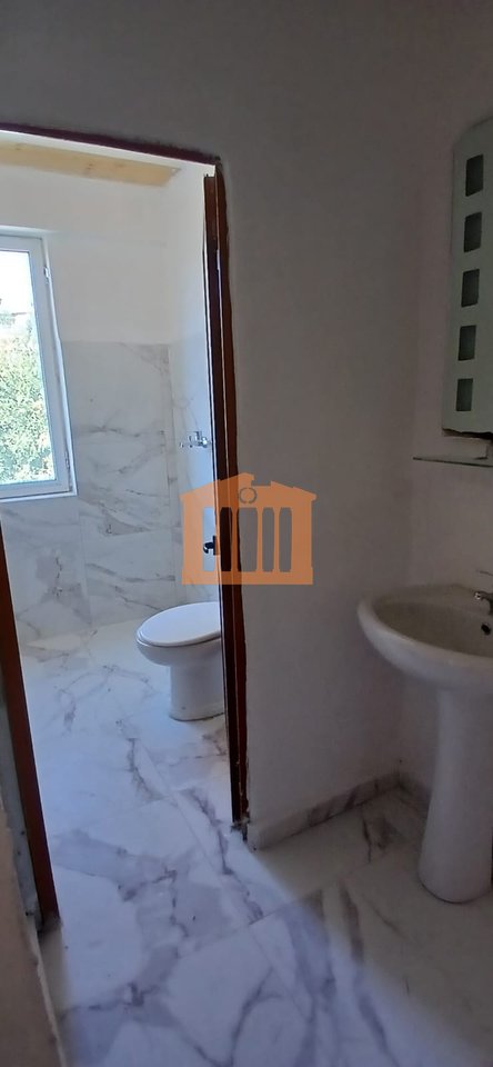 APARTAMENT 2+1 TE LAGJJA 10, PER QIRA!