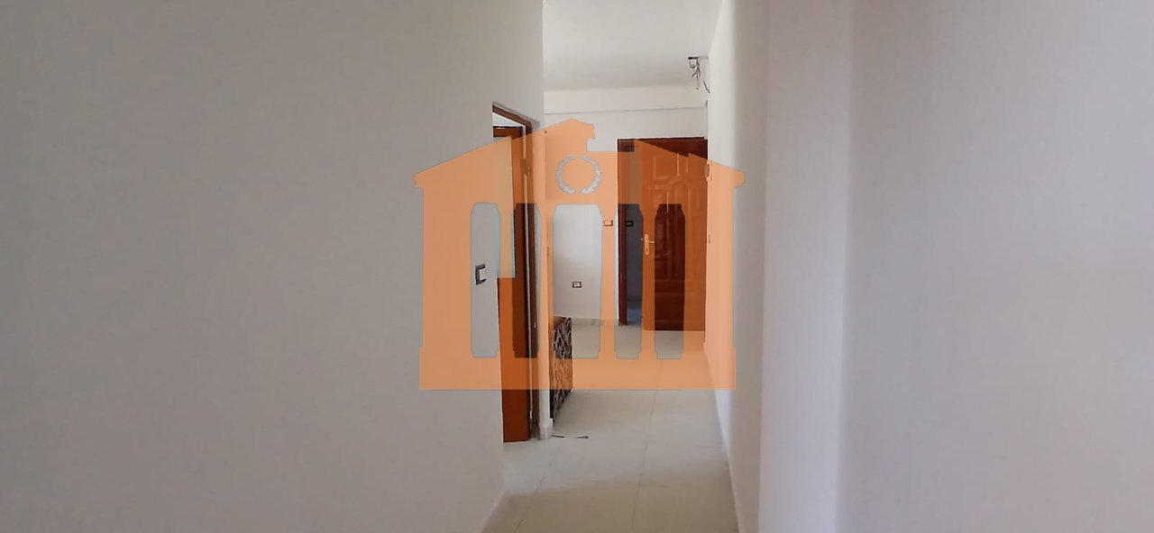 APARTAMENT 2+1 TE LAGJJA 10, PER QIRA!