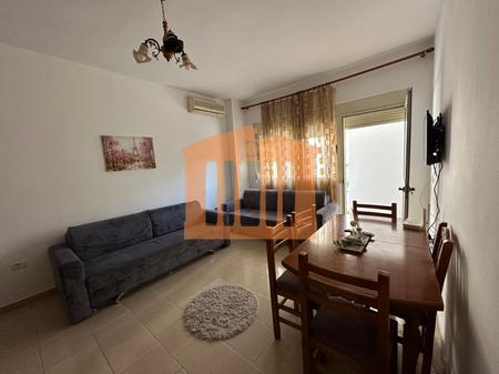 APARTAMENT 1+1 NE PLAZH - DURRES , PER QIRA !