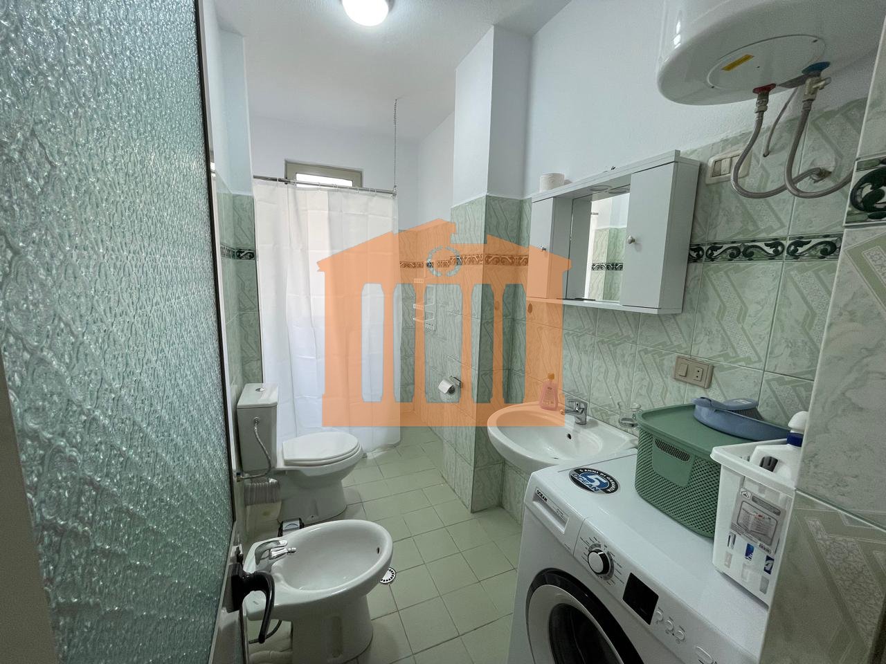 APARTAMENT 1+1  TE SHKEMBI I KAVAJES, PER  QIRA!