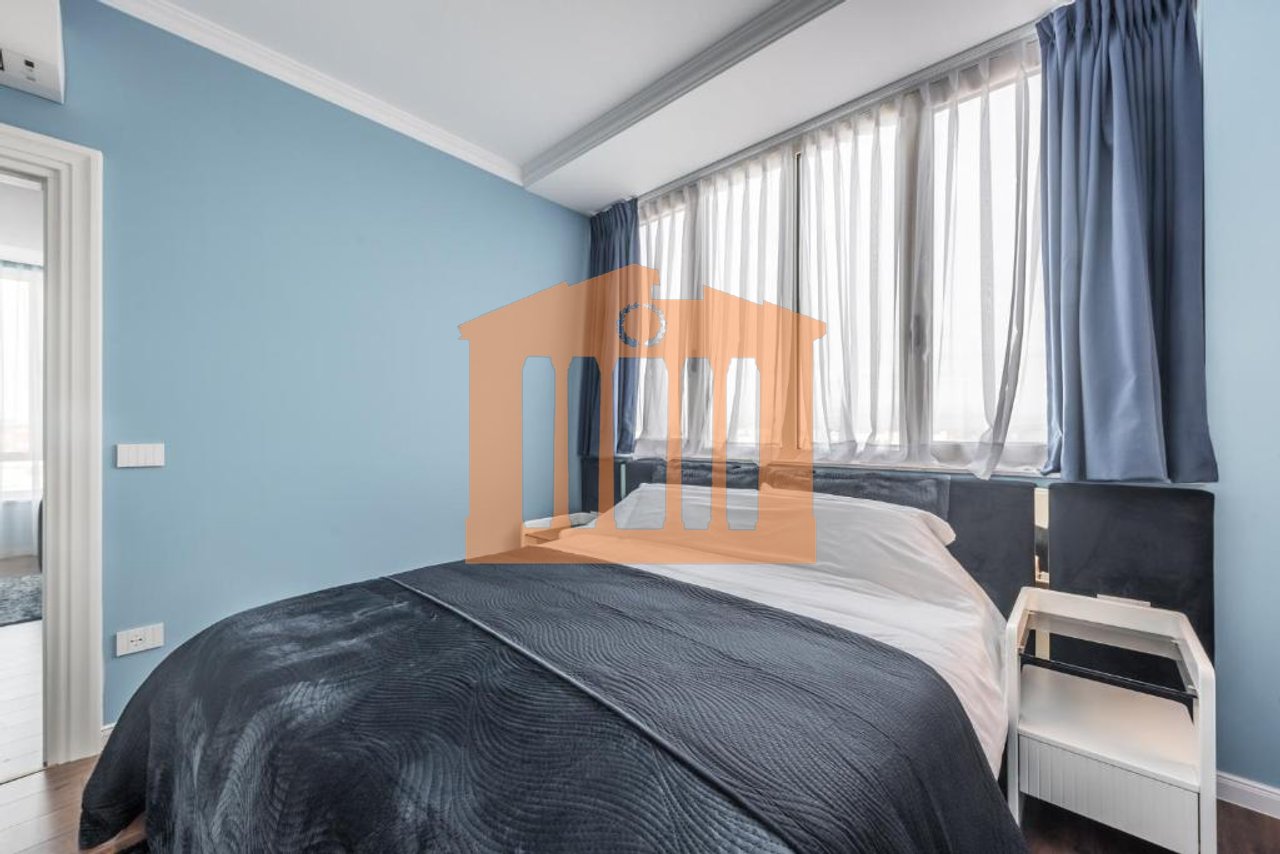 APARTAMENT LUKSOZ NE QENDER DURRES, PER QIRA!