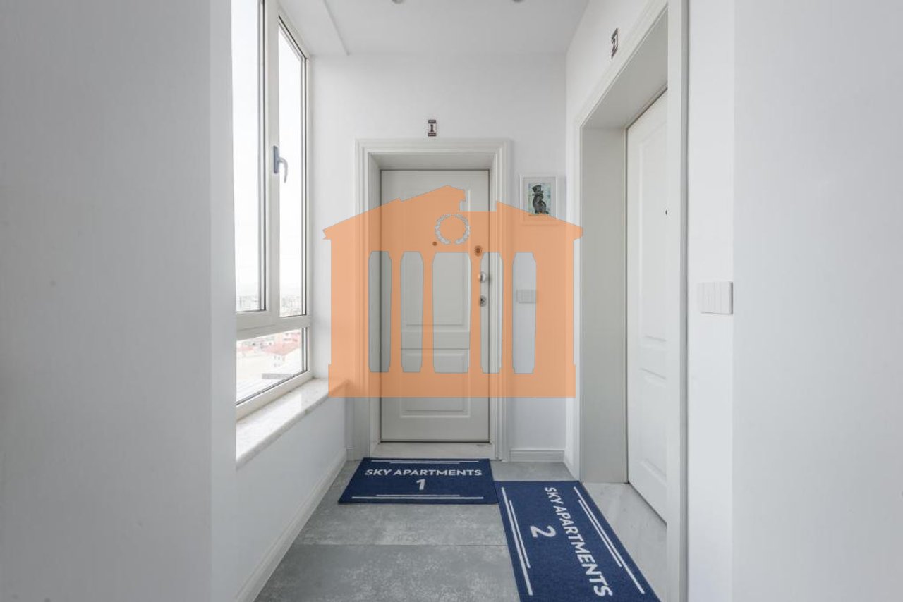 APARTAMENT LUKSOZ NE QENDER DURRES, PER QIRA!