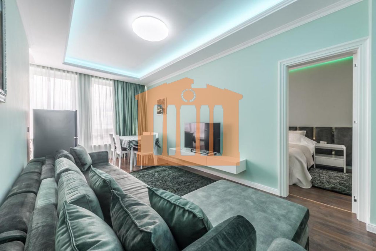 APARTAMENT LUKSOZ NE QENDER TE DURRESIT, PER QIRA!