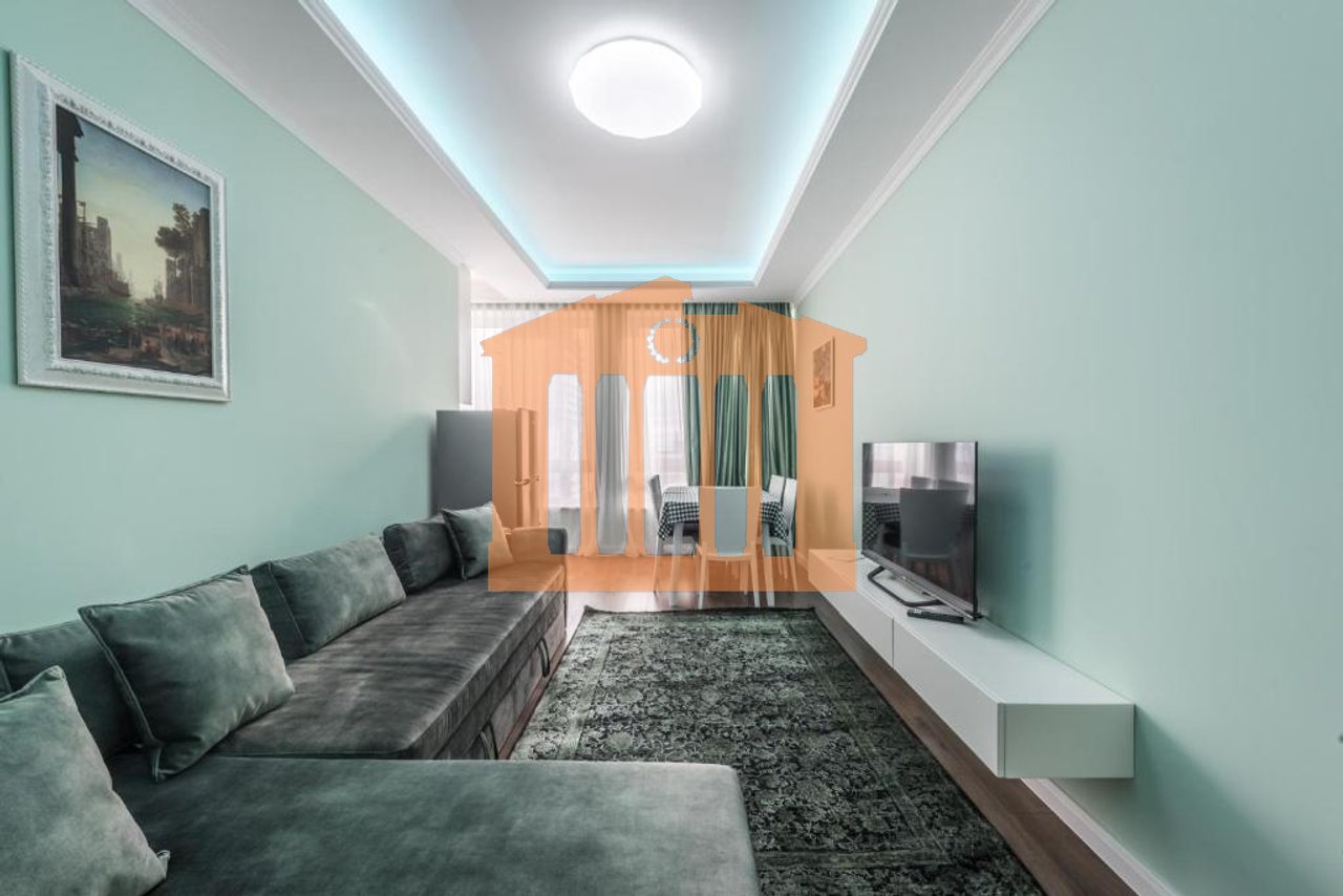 APARTAMENT LUKSOZ NE QENDER TE DURRESIT, PER QIRA!