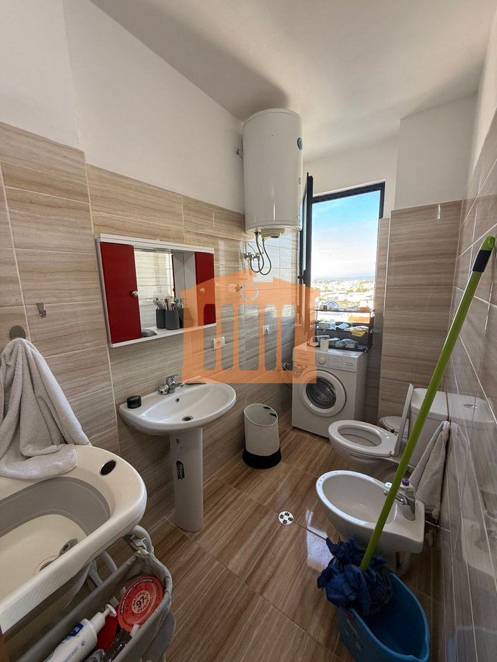 APARTAMENT 3+1+2 NE SHKOZET DURRES, PER SHITJE!