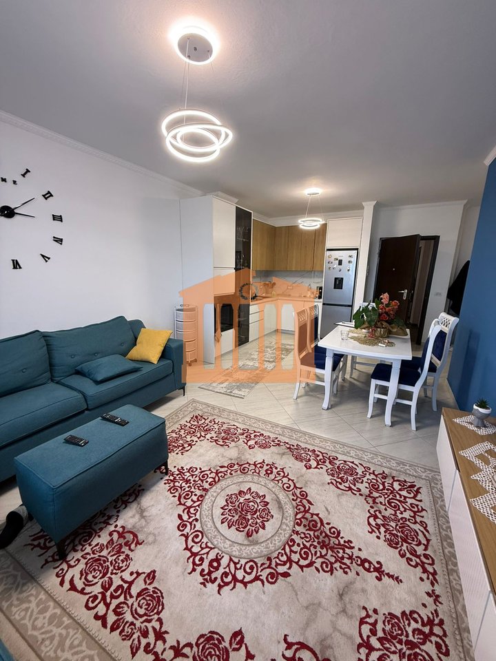 APARTAMENT 3+1+2 NE SHKOZET DURRES, PER SHITJE!