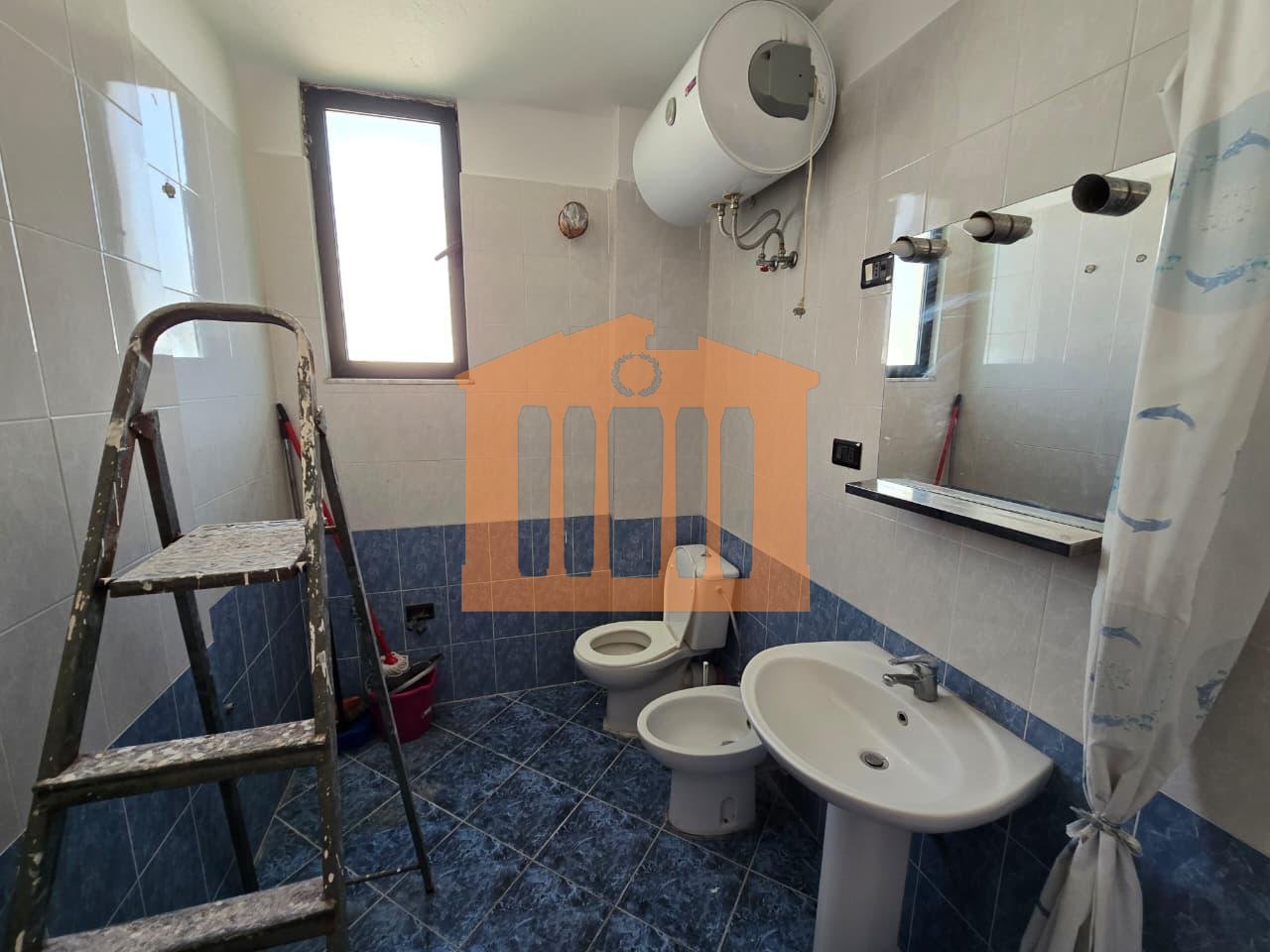 1+1 APARTMENT NEAR THE MARKET, FOR SALE!