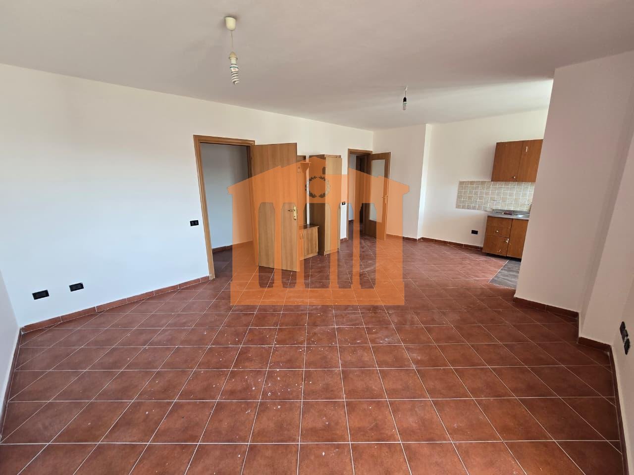 1+1 APARTMENT NEAR THE MARKET, FOR SALE!
