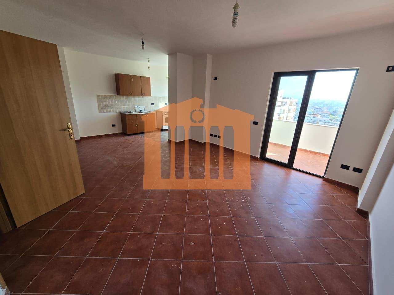 1+1 APARTMENT NEAR THE MARKET, FOR SALE!