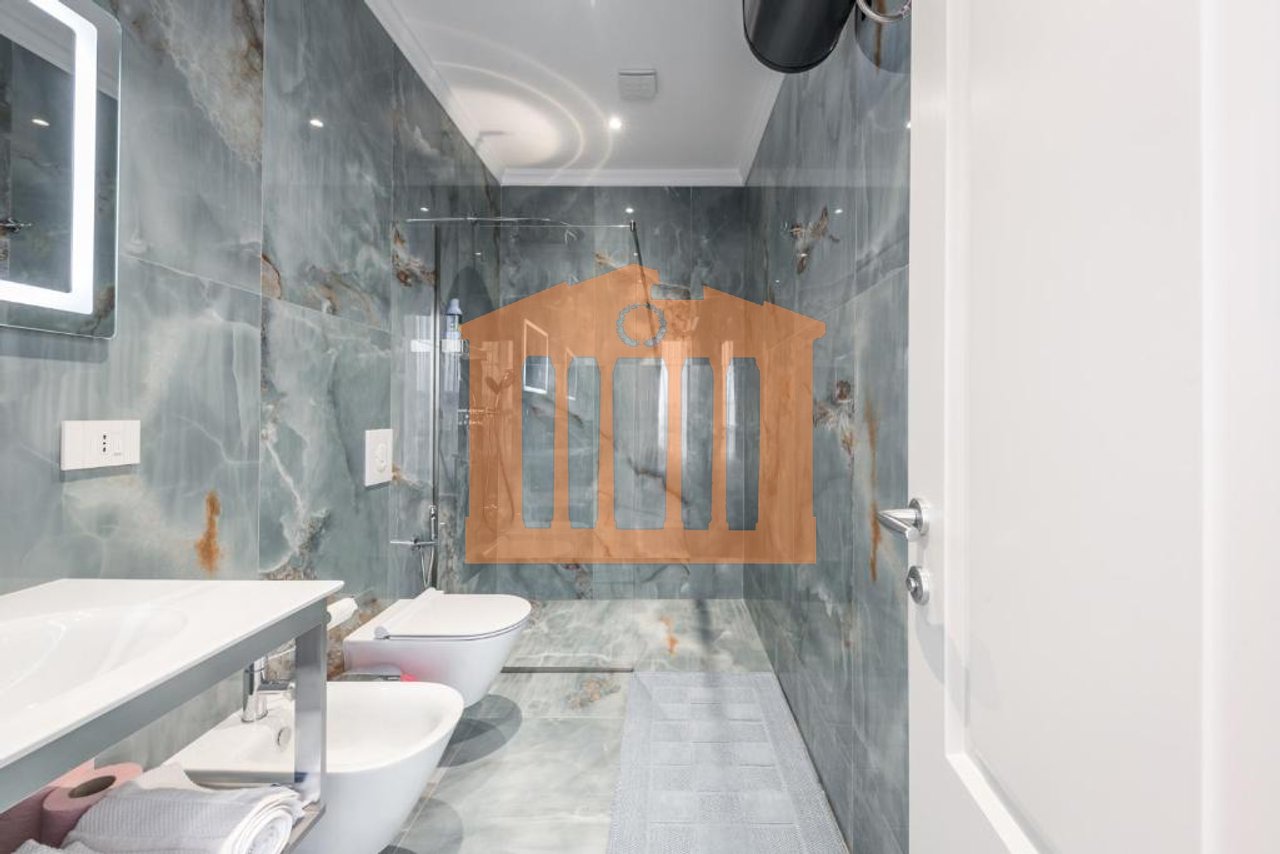 APARTAMENT 1+1 QENDER DURRES, PER QIRA.