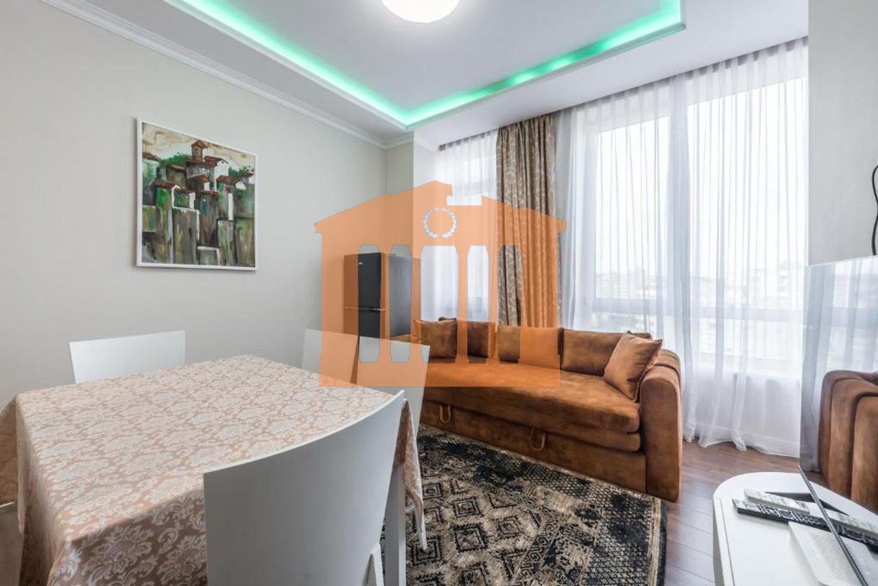 APARTAMENT 1+1 QENDER DURRES, PER QIRA.