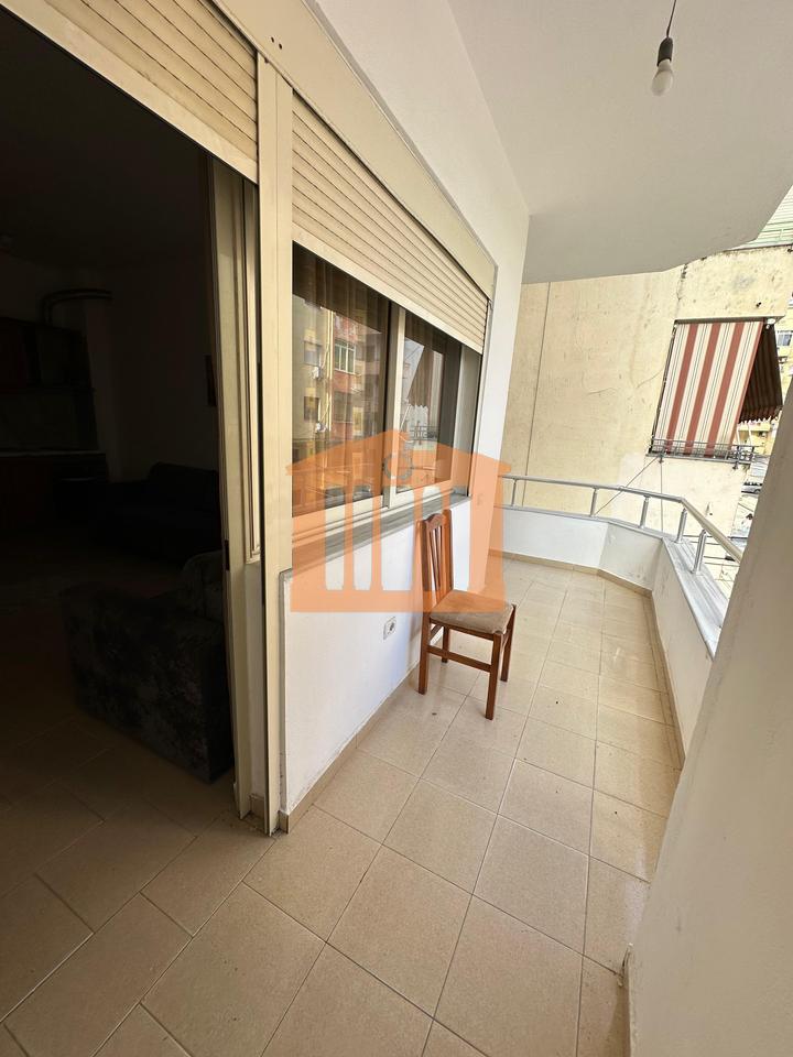 APARTAMENT 1+1 NE PLAZH - DURRES , PER QIRA !