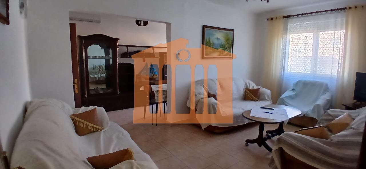 APARTAMENT 2+1 TE LAGJJA 10,DURRES PER QIRA!