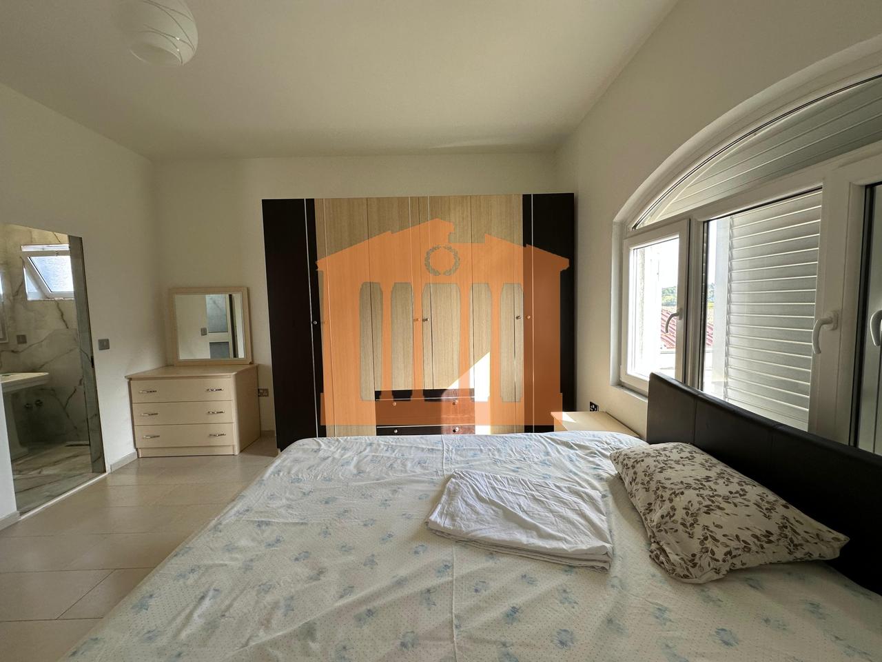 MINI - HOTEL NE  ARAPAJ, PER QIRA!