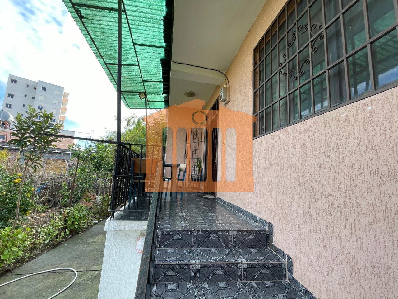 SHTEPI PRIVATE PRANE SHKOLLES EFTALI KOÇI, DURRES PER SHITJE !