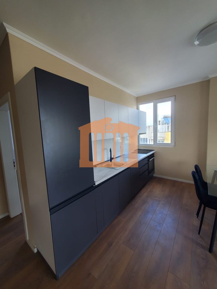 APARTAMENT 2+1 NE PLAZH ILIRIA DURRES, PER SHITJE!