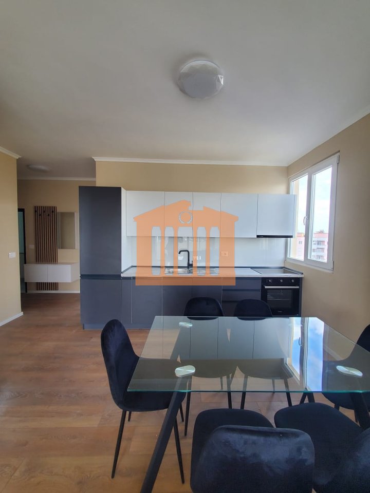 APARTAMENT 2+1 NE PLAZH ILIRIA DURRES, PER SHITJE!