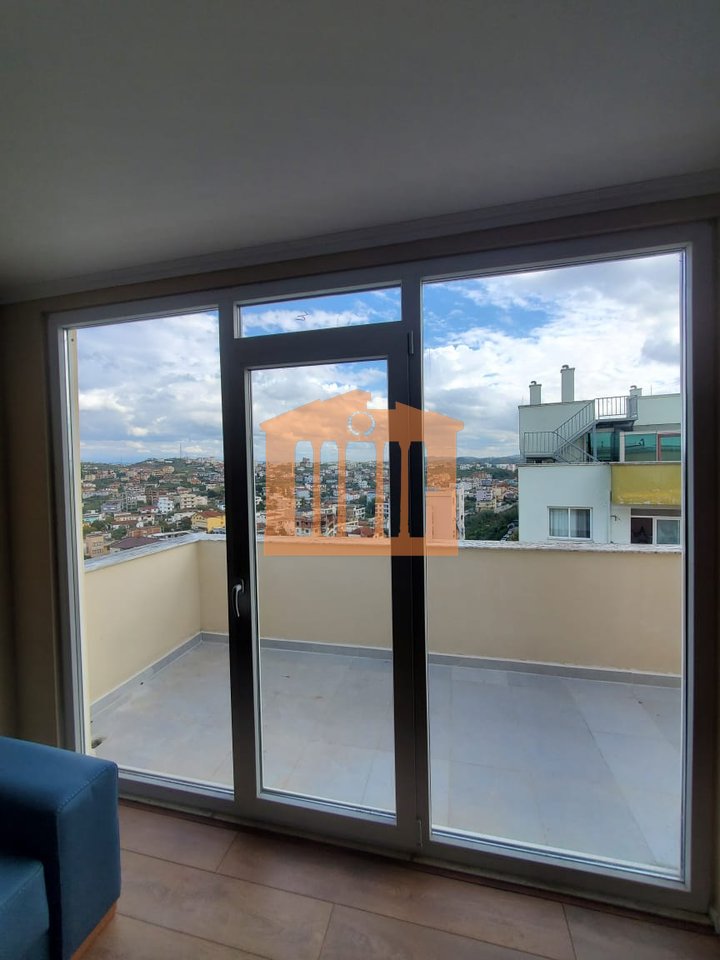 APARTAMENT 2+1 NE PLAZH ILIRIA DURRES, PER SHITJE!