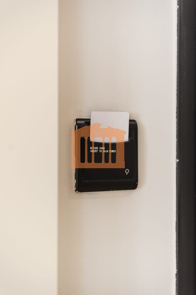 SUPER PAPAFINGO ME PAMJE DETI VIJE E PARE NE PLAZH PER SHITJE !