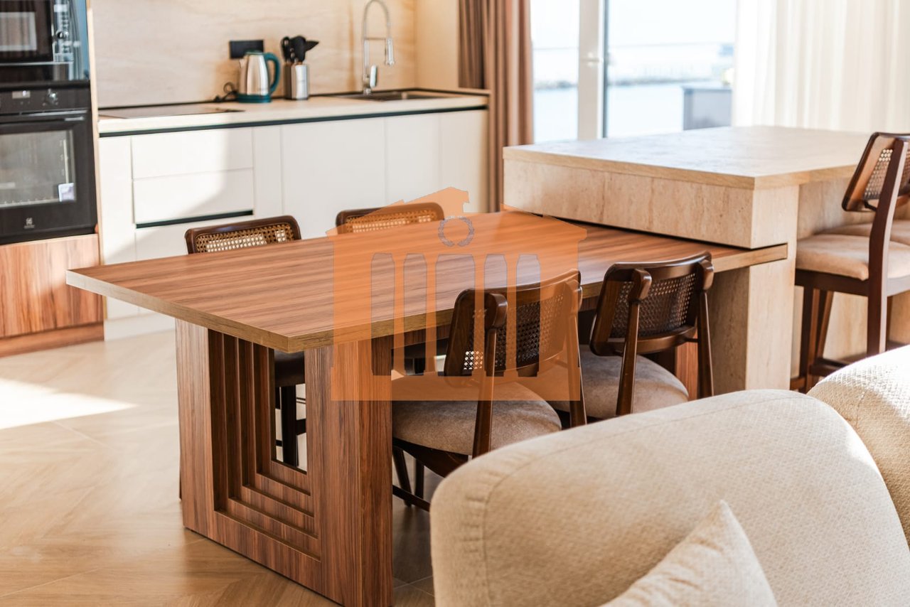 SUPER PAPAFINGO ME PAMJE DETI VIJE E PARE NE PLAZH PER SHITJE !