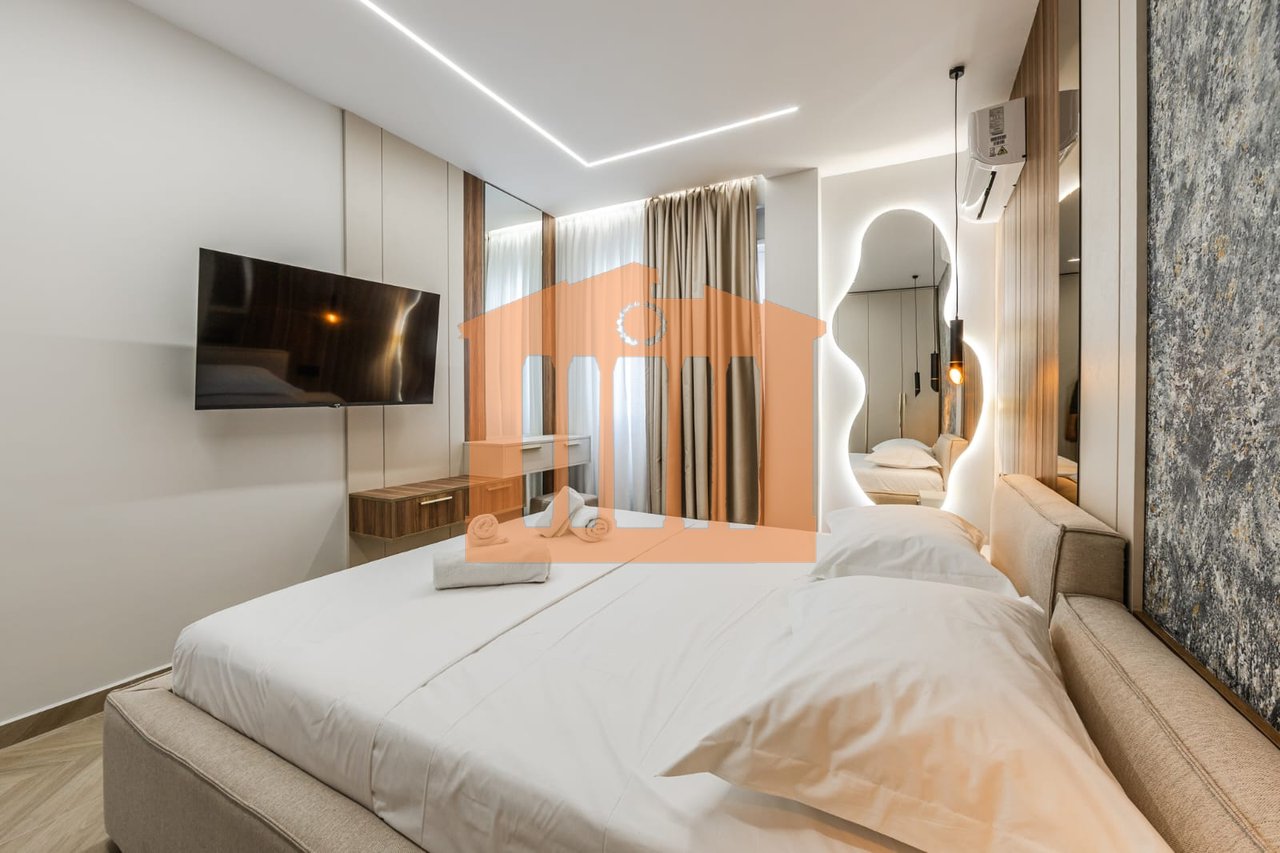 SUPER PAPAFINGO ME PAMJE DETI VIJE E PARE NE PLAZH PER SHITJE !