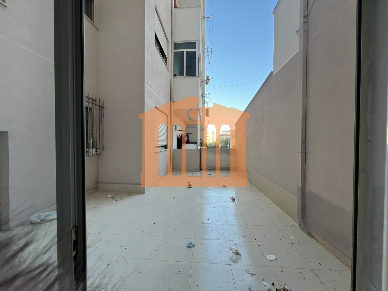 APARTMENT 2+1+2 SINGLE WORKER DURRES, FOR SALE!