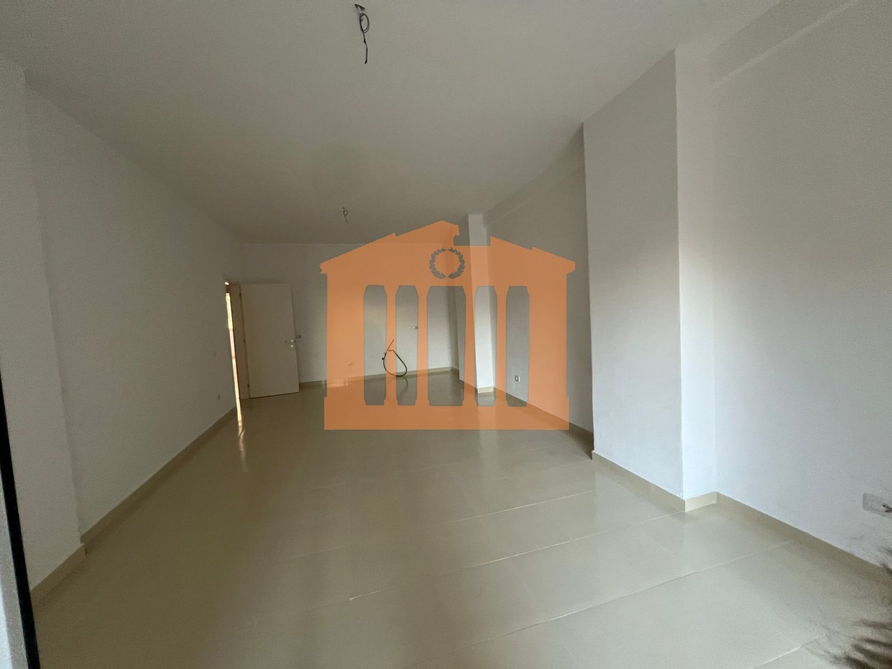 APARTMENT 2+1+2 SINGLE WORKER DURRES, FOR SALE!