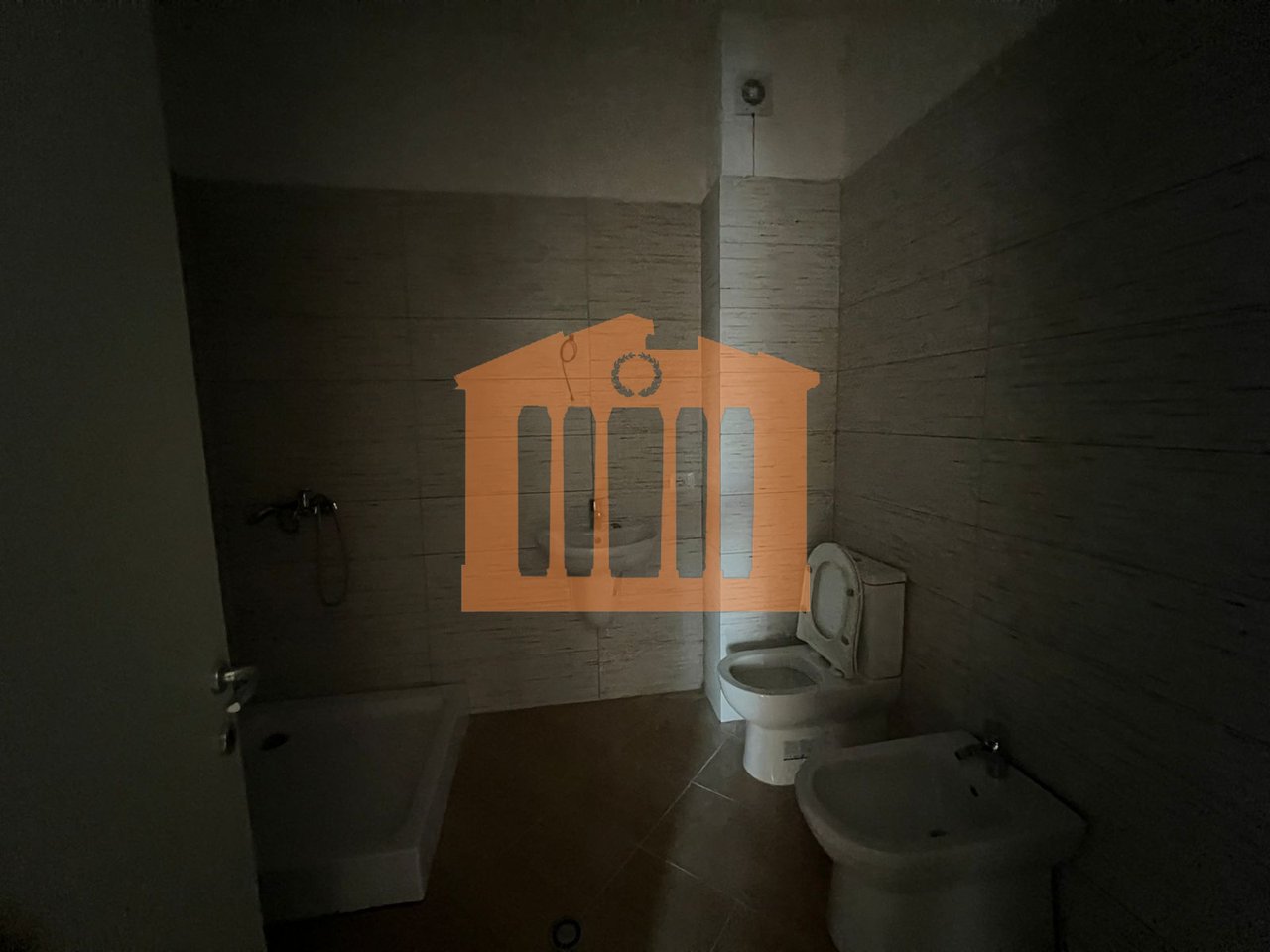 APARTMENT 2+1+2 SINGLE WORKER DURRES, FOR SALE!