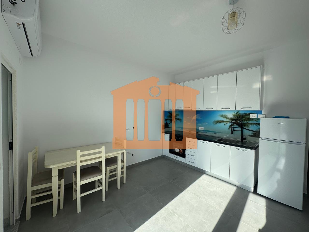 APARTAMENT 1+1+DEPO NE ISH KENETE, DURRES PER QIRA !