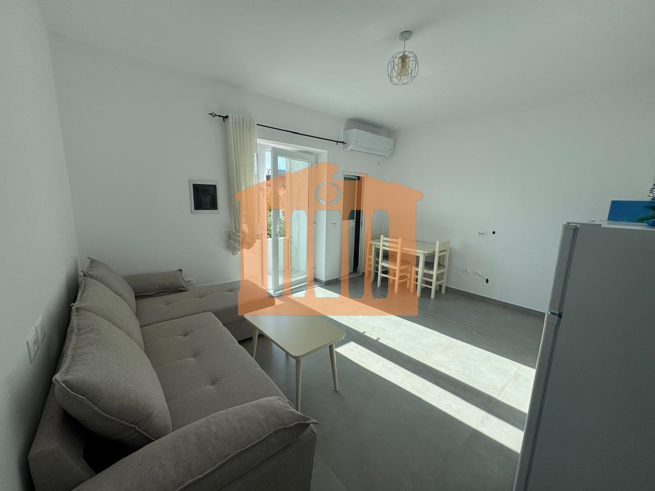 APARTAMENT 1+1+DEPO NE ISH KENETE, DURRES PER QIRA !