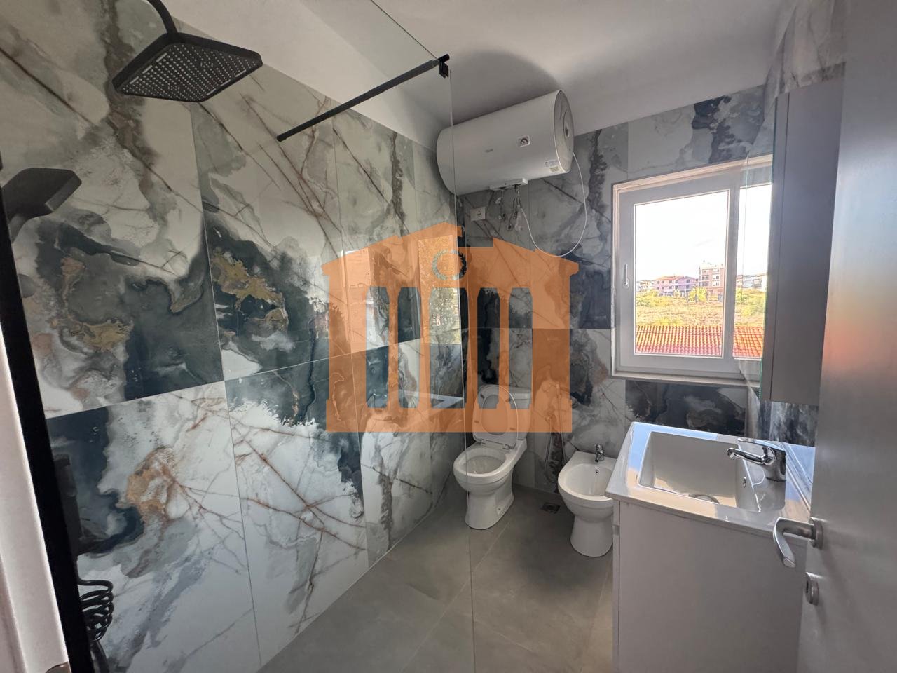 APARTAMENT 1+1 NE ISH KENETE, DURRES PER QIRA !