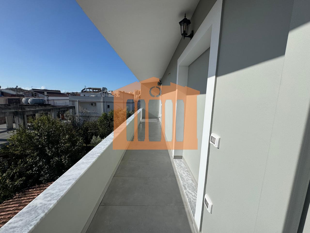 APARTAMENT 1+1+DEPO NE ISH KENETE, DURRES PER QIRA !