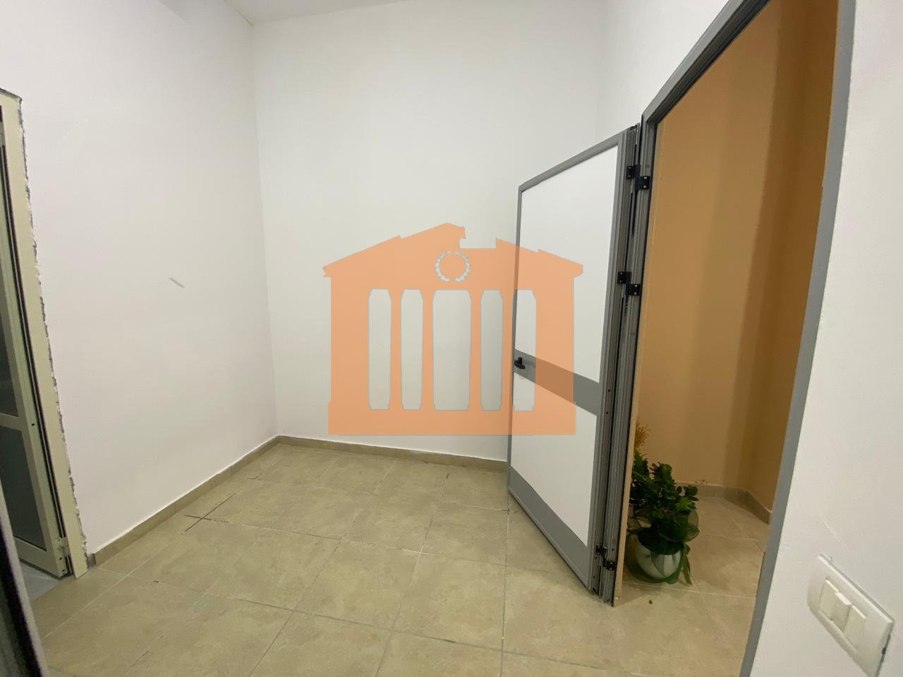 IMMOBILE COMMERCIALE IN VENDITA A KAZAZI, DURAZZO!