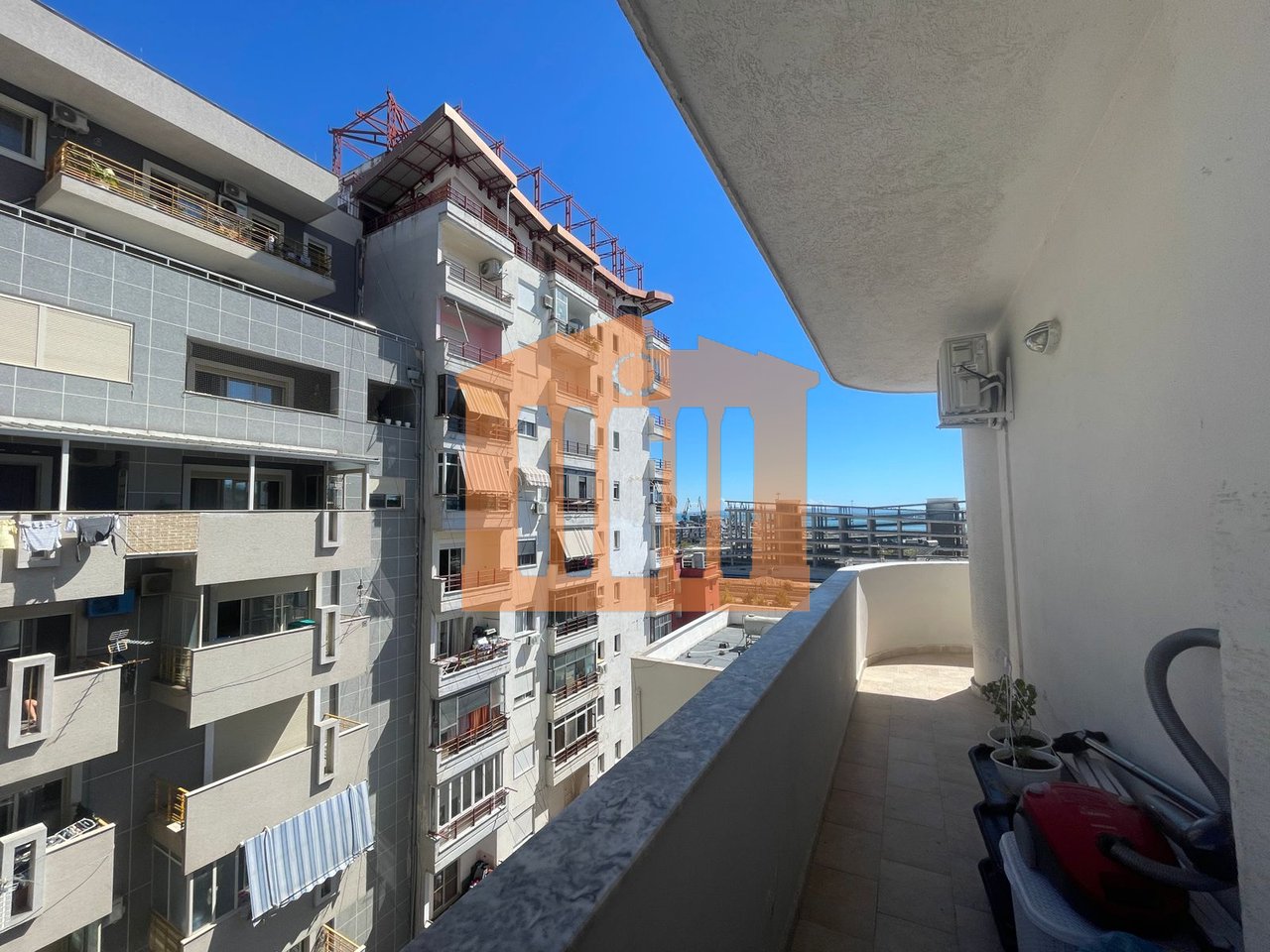 APPARTAMENTO 2+1 VICINO ALLA STAZIONE FERROVIARIA, DURRËS IN VENDITA!