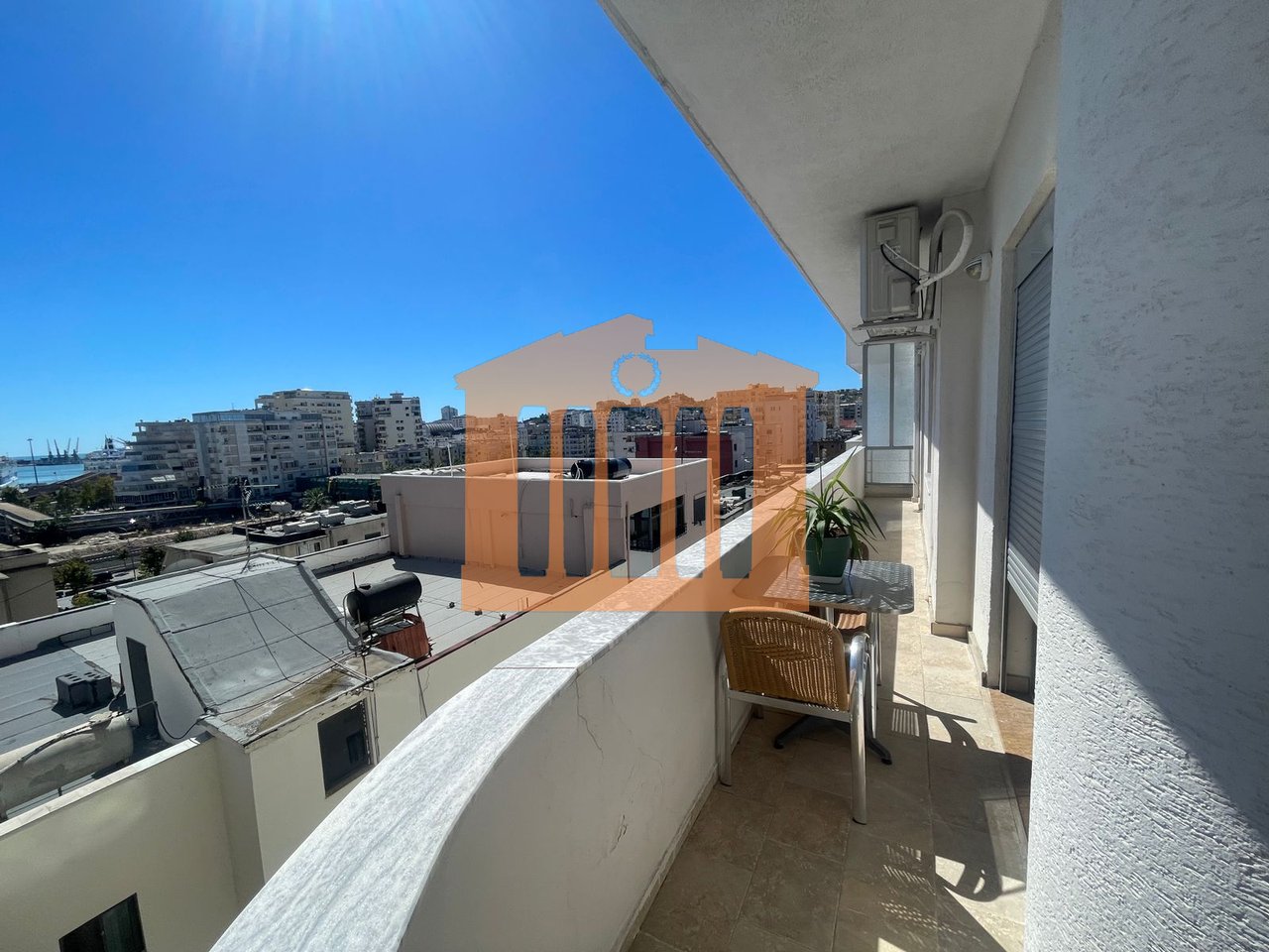 APPARTAMENTO 2+1 VICINO ALLA STAZIONE FERROVIARIA, DURRËS IN VENDITA!