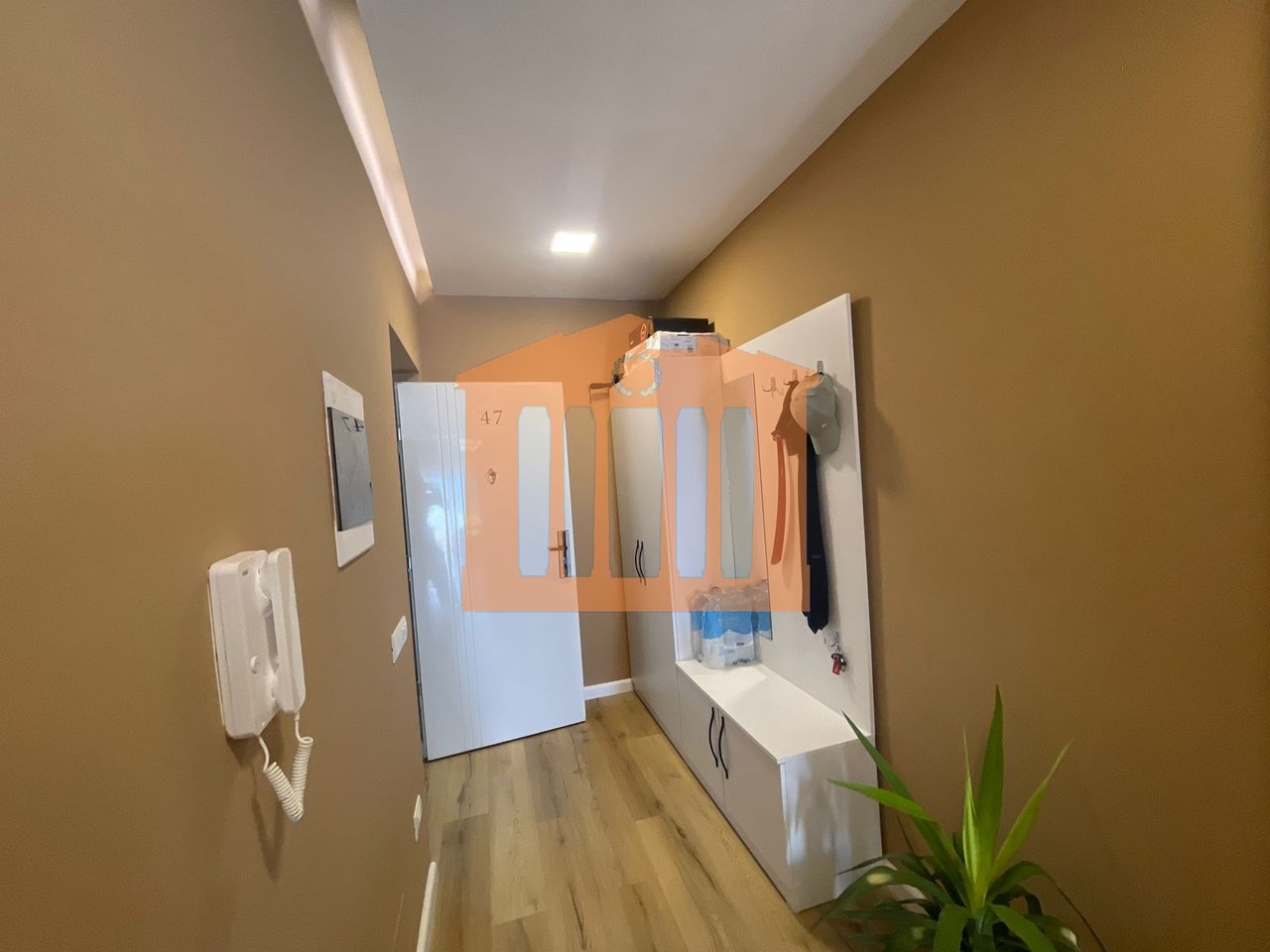 APPARTAMENTO 2+1 VICINO ALLA STAZIONE FERROVIARIA, DURRËS IN VENDITA!