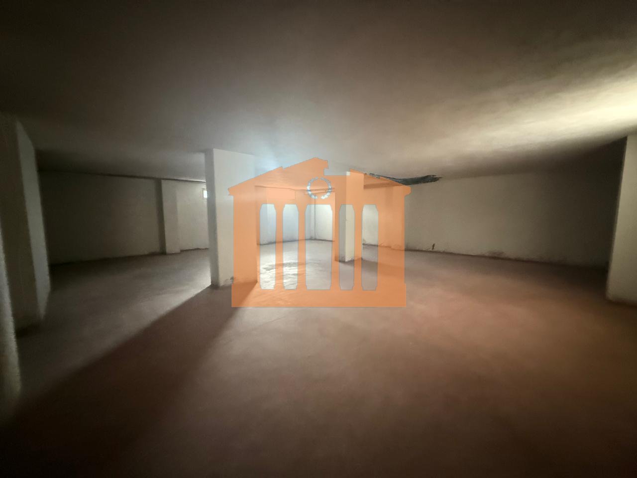 AMBIENT BIZNESI NE PLAZH DURRES, PER SHITJE!