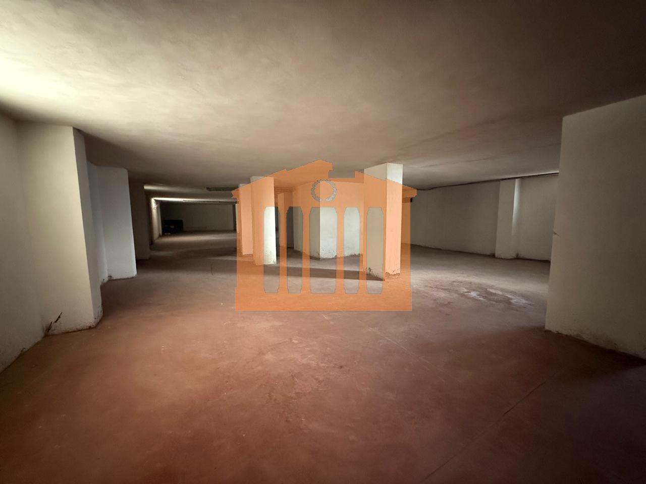 AMBIENT BIZNESI NE PLAZH DURRES, PER SHITJE!