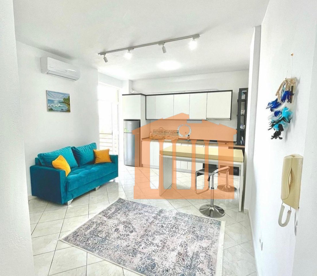 APARTAMENT 1+1 NE PLAZH HEKURUDHA, DURRES PER SHITJE !