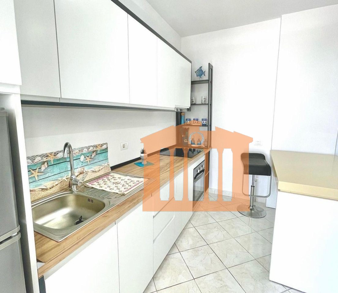 APARTAMENT 1+1 NE PLAZH HEKURUDHA, DURRES PER SHITJE !