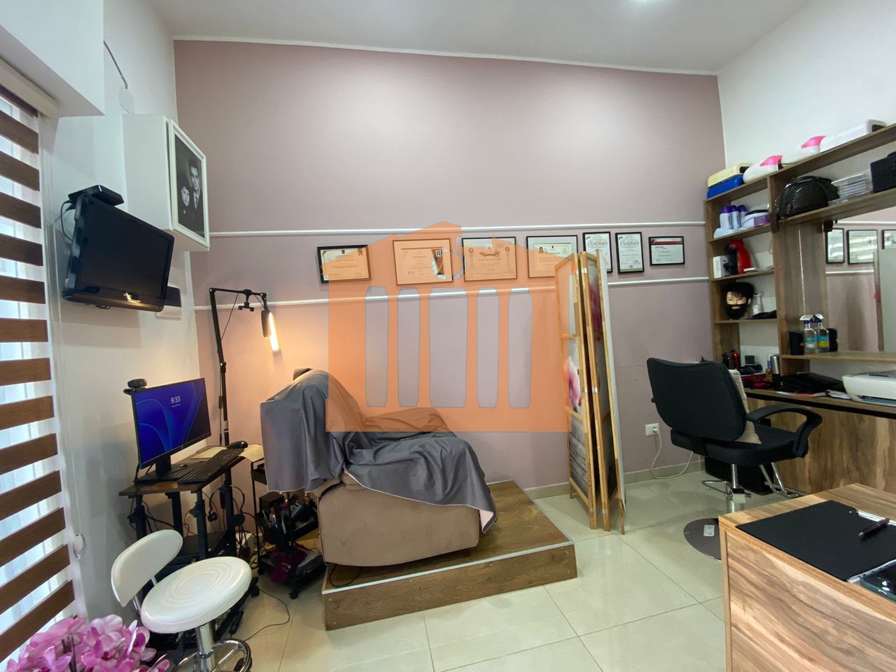 AMBIENT BIZNESI PRANE ZJARREFIKSES, PER QIRA!