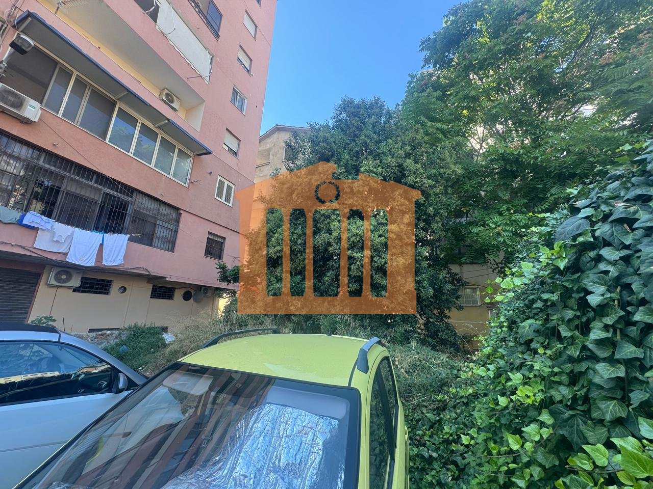 TERRENO SOLO PRESSO IL TRIBUNALE DI DURAZZO, IN VENDITA!