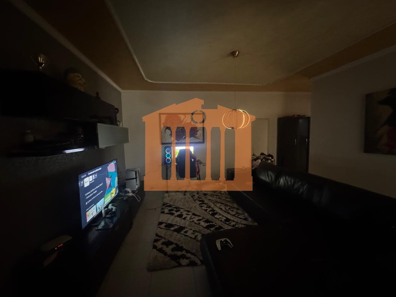 LOCALE COMMERCIALE VICINO AL MUSEO DEI MARTIRI, DURAZZO IN VENDITA!