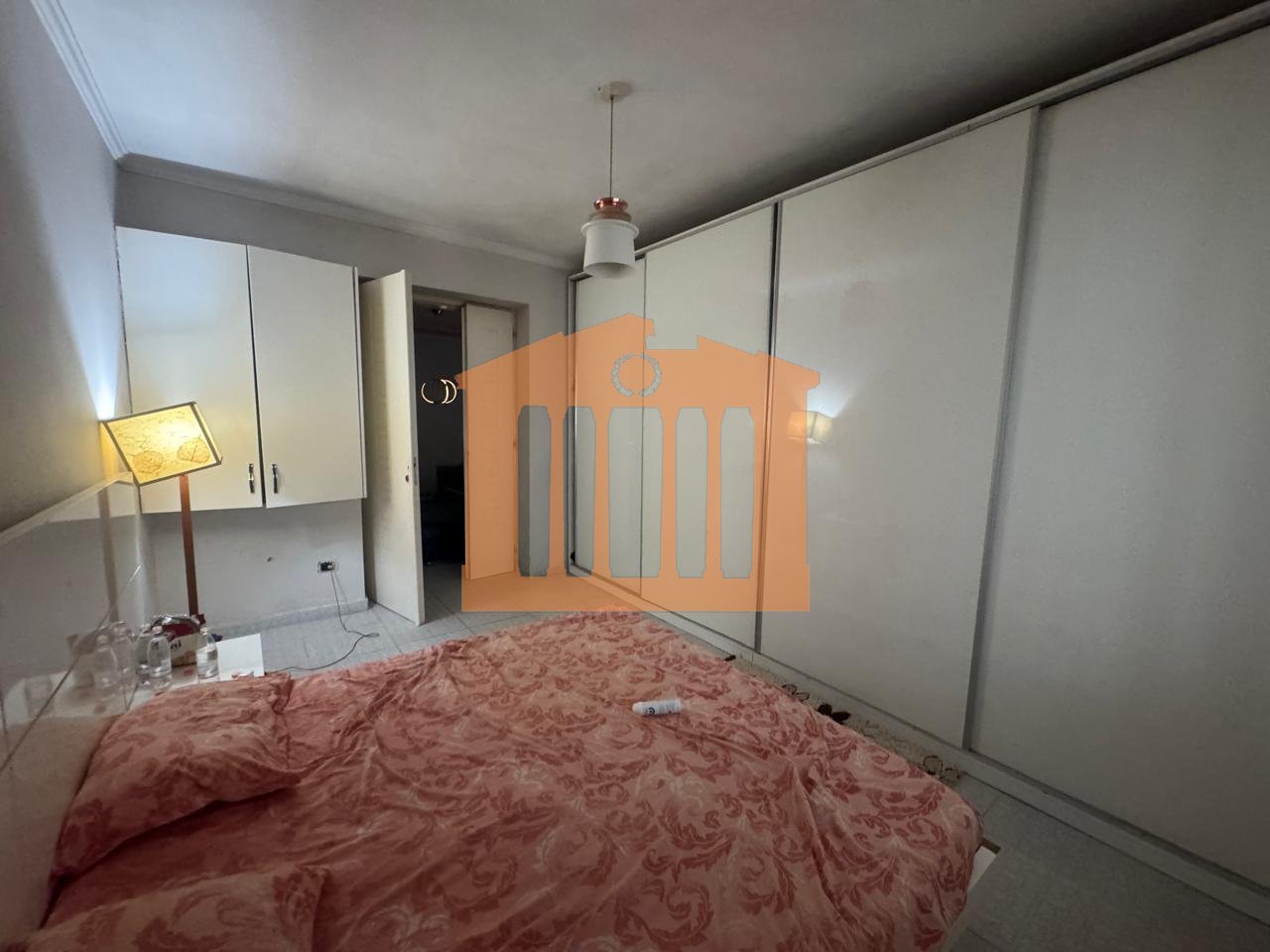 LOCALE COMMERCIALE VICINO AL MUSEO DEI MARTIRI, DURAZZO IN VENDITA!