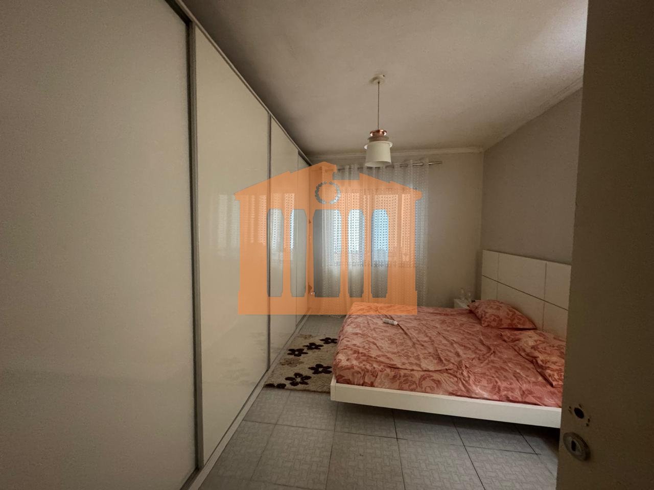 LOCALE COMMERCIALE VICINO AL MUSEO DEI MARTIRI, DURAZZO IN VENDITA!