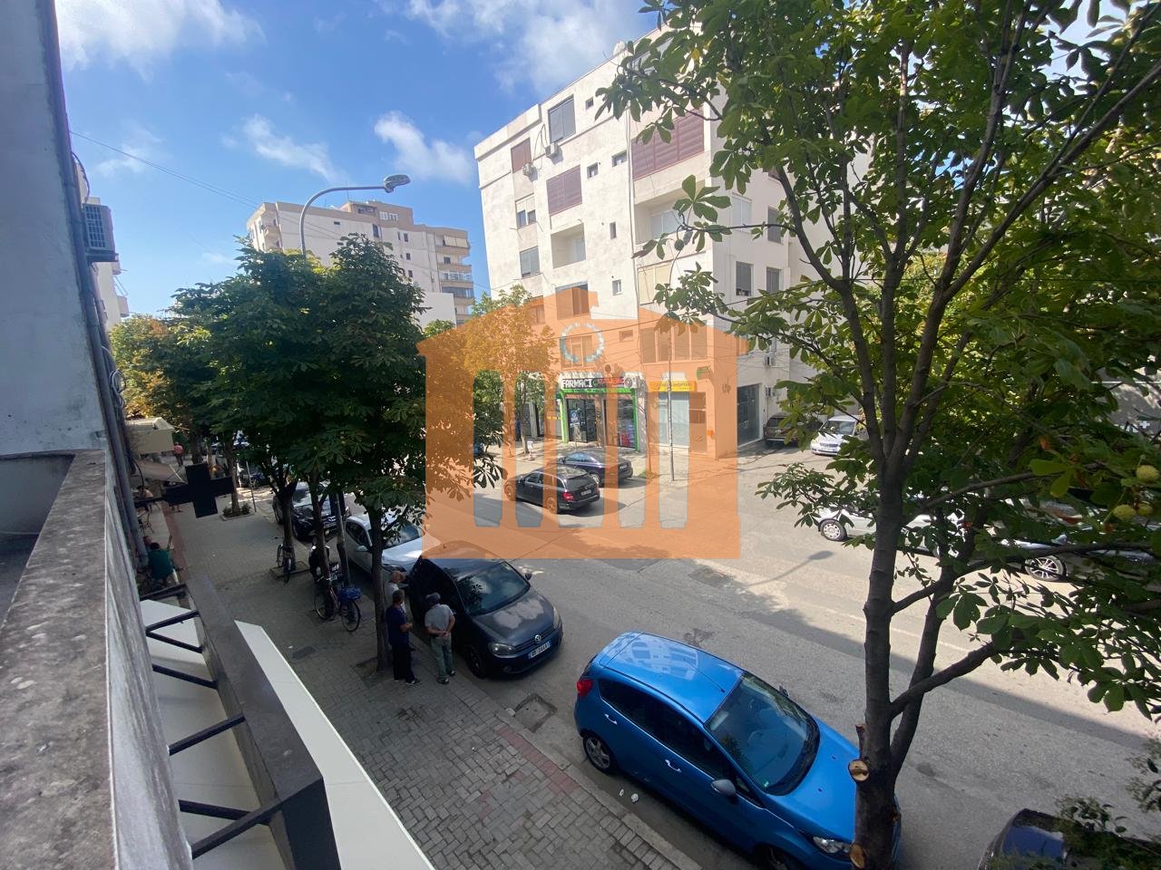 LOCALE COMMERCIALE VICINO ALL'OSPEDALE - DURAZZO, IN AFFITTO!